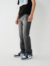 Load image into Gallery viewer, True Religion, Ricky Super T Stitch Straight Grey Jeans With Blue Logo
