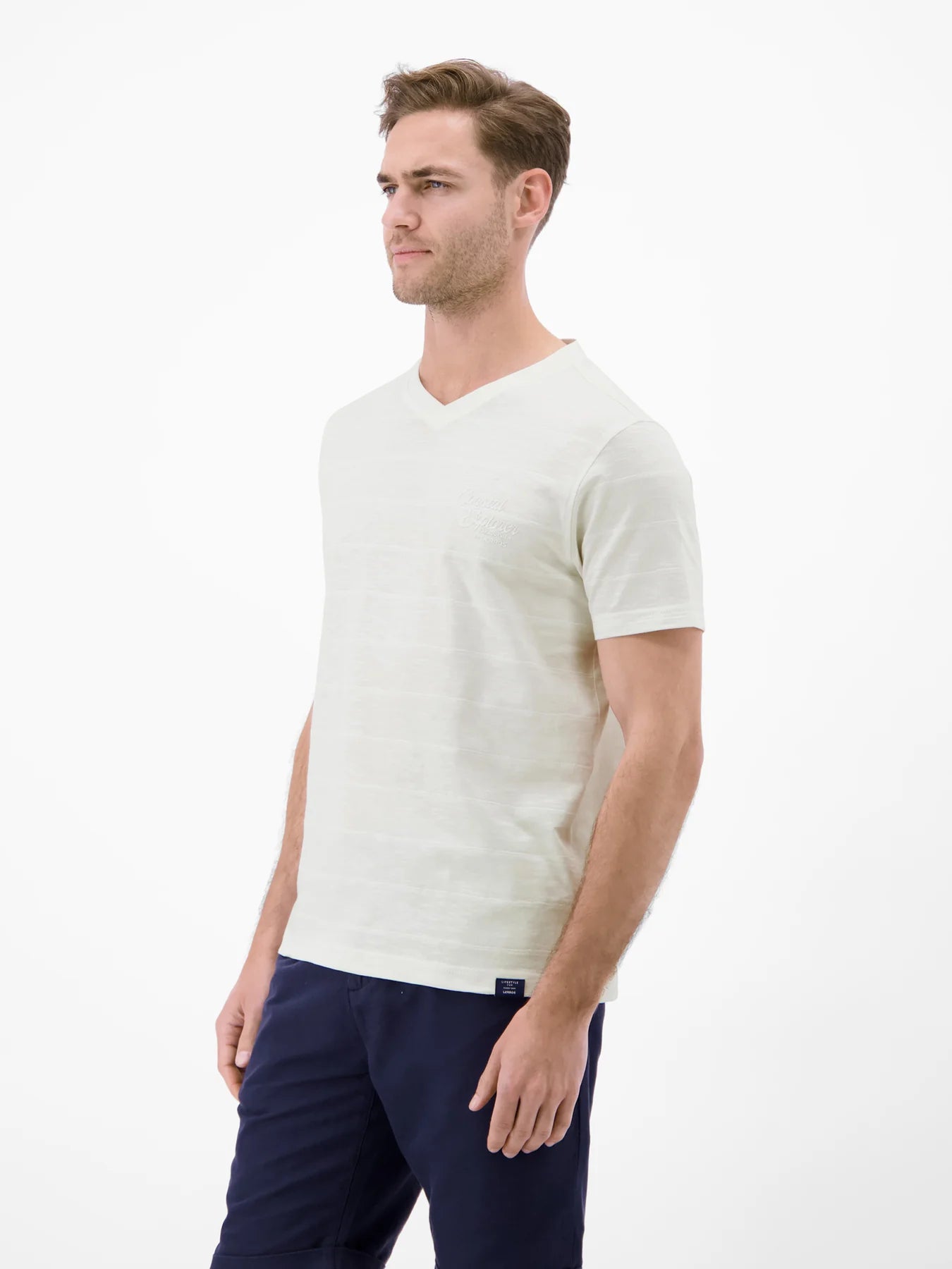 Lerros, V-Neck White T-shirt in knit quality