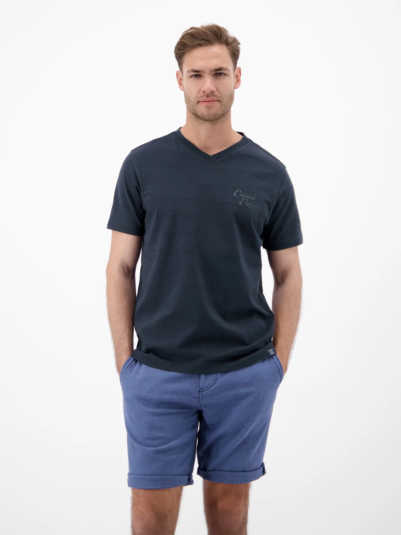 Lerros, V-Neck Navy T-shirt in knit quality