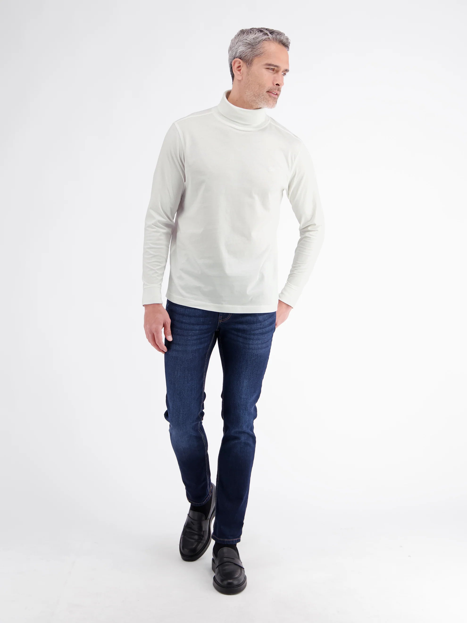 Lerros, Casual roll-neck T-shirt in pure cotton