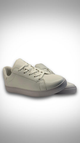 Gilbert Teckel, White Sneakers