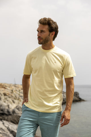 Gilbert Teckel, Yellow T-Shirt With Back Design